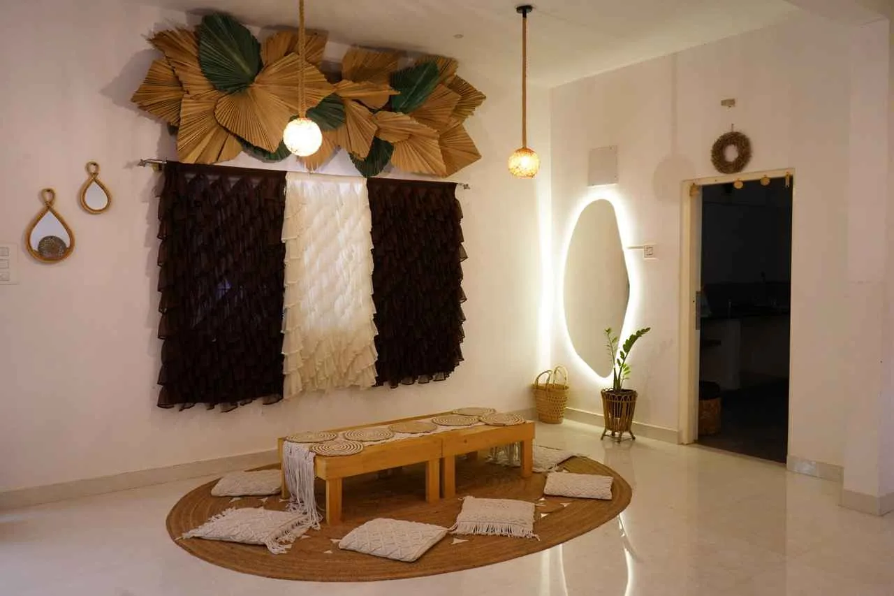 Common living area and lounge at Virama Farm Stay, Magadi Taluk near Bangalore